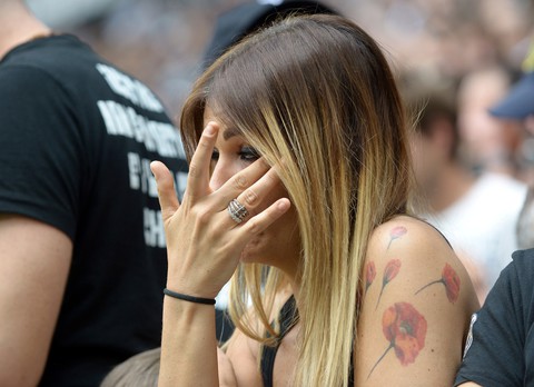 Cổ động viên Juventus bật khóc trong ngày chia tay Buffon - Ảnh 10. Cổ động viên Juventus bật khóc trong ngày chia tay Buffon - Ảnh 10.