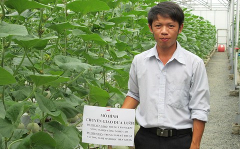 Anh kỹ sư mê làm nông dân - Ảnh 1. Anh kỹ sư mê làm nông dân - Ảnh 1.