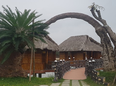 Yêu cầu em trai bí thư thành phố Thanh Hóa dừng kinh doanh Làng ẩm thực - Ảnh 1. Yêu cầu em trai bí thư thành phố Thanh Hóa dừng kinh doanh Làng ẩm thực - Ảnh 1.