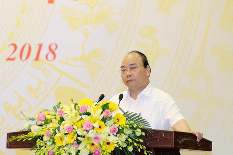 Thủ tướng: Đốm lửa nhỏ có thể đốt cháy cả cánh rừng - Ảnh 1. Thủ tướng: Đốm lửa nhỏ có thể đốt cháy cả cánh rừng - Ảnh 1.