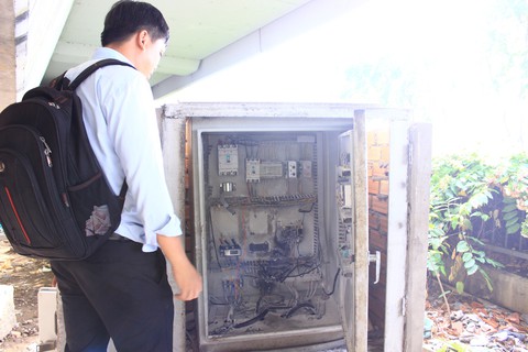 Mất tụ điện máy bơm, hầm chui Tôn Đức Thắng ngập nặng - Ảnh 2. Mất tụ điện máy bơm, hầm chui Tôn Đức Thắng ngập nặng - Ảnh 2.
