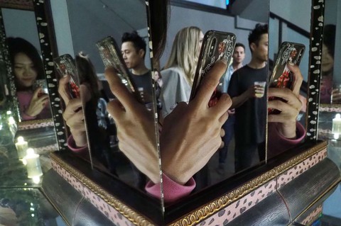 Thỏa sức ‘selfie’ tại Bảo tàng chụp ảnh tự sướng California - Ảnh 10. Thỏa sức ‘selfie’ tại Bảo tàng chụp ảnh tự sướng California - Ảnh 10.