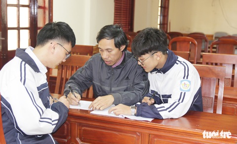 Học sinh Nghệ An bị từ chối cấp visa sang Mỹ dự thi - Ảnh 2. Học sinh Nghệ An bị từ chối cấp visa sang Mỹ dự thi - Ảnh 2.