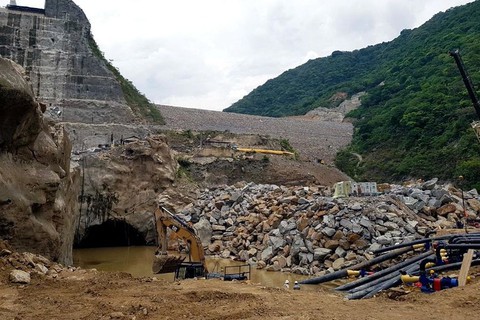 Lạnh sống lưng với đập thủy điện lớn nhất Colombia dọa vỡ - Ảnh 3. Lạnh sống lưng với đập thủy điện lớn nhất Colombia dọa vỡ - Ảnh 3.