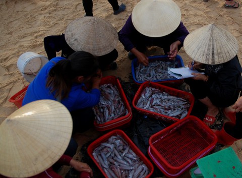Nụ cười hồi sinh từ vùng biển chết - Ảnh 4. Nụ cười hồi sinh từ vùng biển chết - Ảnh 4.