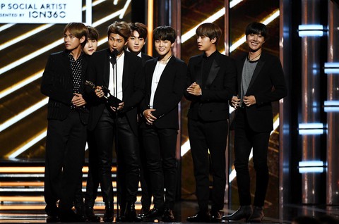 BTS là đại diện châu Á duy nhất năm thứ 2 ở giải Billboard 2018 - Ảnh 9.