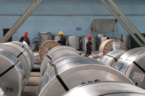 Thép Trung Quốc xuất qua ngả Việt Nam bị Mỹ đánh thuế nặng - Ảnh 1. Thép Trung Quốc xuất qua ngả Việt Nam bị Mỹ đánh thuế nặng - Ảnh 1.