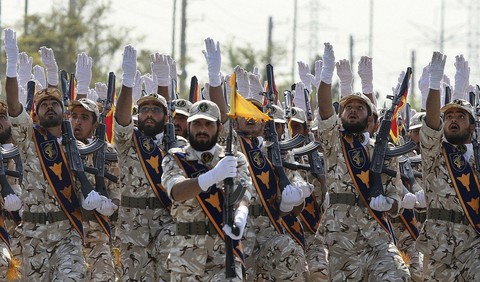 Tướng Iran mắng Mỹ xảo quyệt, thách thức sẵn sàng chiến tranh - Ảnh 1. Tướng Iran mắng Mỹ xảo quyệt, thách thức sẵn sàng chiến tranh - Ảnh 1.