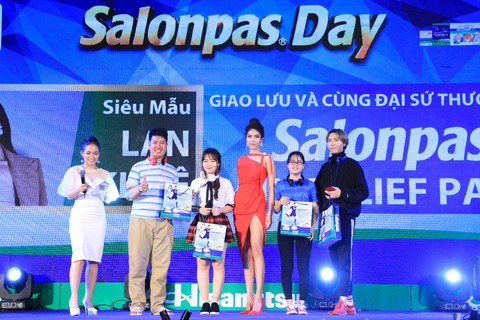 Khán giả bùng nổ đại tiệc Salonpas Day 2018 - Ảnh 1. Khán giả bùng nổ đại tiệc Salonpas Day 2018 - Ảnh 1.