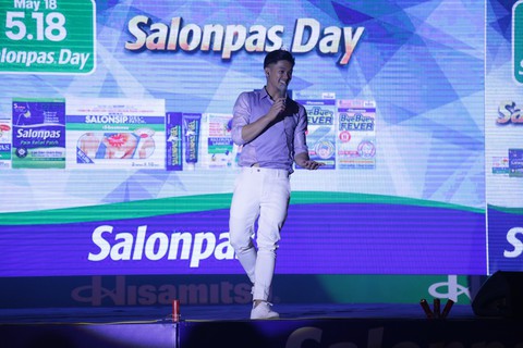 Khán giả bùng nổ đại tiệc Salonpas Day 2018 - Ảnh 4. Khán giả bùng nổ đại tiệc Salonpas Day 2018 - Ảnh 4.