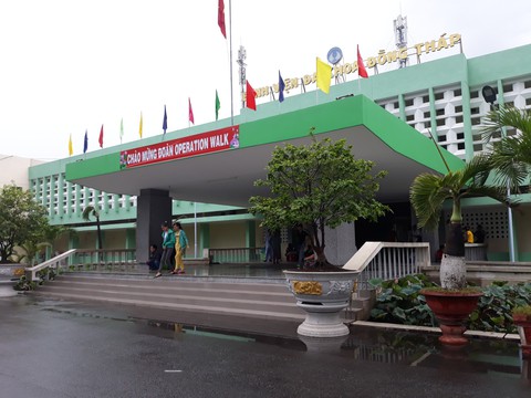 Khiển trách bác sĩ bỏ sót gạc trong bụng bệnh nhân - Ảnh 1. Khiển trách bác sĩ bỏ sót gạc trong bụng bệnh nhân - Ảnh 1.