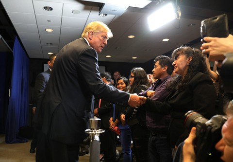 Ông Trump dọa cắt viện trợ các nước không ngăn chặn MS-13 - Ảnh 1. Ông Trump dọa cắt viện trợ các nước không ngăn chặn MS-13 - Ảnh 1.