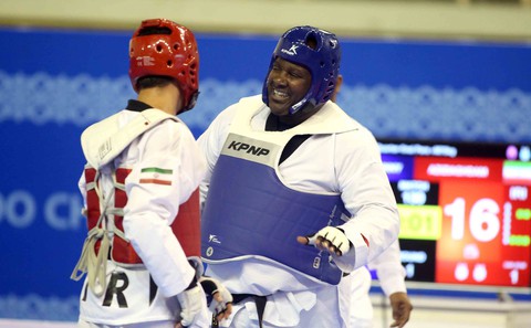 Những hình ảnh đầy cảm xúc tại giải Taekwondo người khuyết tật - Ảnh 6. Những hình ảnh đầy cảm xúc tại giải Taekwondo người khuyết tật - Ảnh 6.