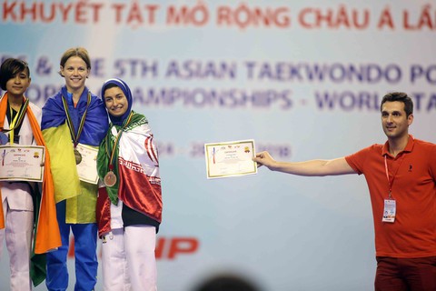 Những hình ảnh đầy cảm xúc tại giải Taekwondo người khuyết tật - Ảnh 13. Những hình ảnh đầy cảm xúc tại giải Taekwondo người khuyết tật - Ảnh 13.