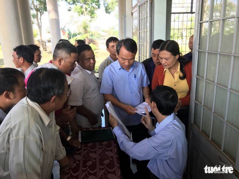 Chuyển trạm thu giá: Tỉnh vui, nhà đầu tư mừng, dân bức xúc - Ảnh 1. Chuyển trạm thu giá: Tỉnh vui, nhà đầu tư mừng, dân bức xúc - Ảnh 1.