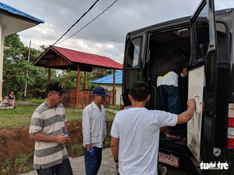 Ngư dân Việt ở Indonesia ngóng chờ ngày về quê hương - Ảnh 2. Ngư dân Việt ở Indonesia ngóng chờ ngày về quê hương - Ảnh 2.