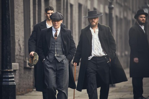Peaky Blinders - mưu đồ chính trị, bạo lực đẫm máu và tình dục - Ảnh 10. Peaky Blinders - mưu đồ chính trị, bạo lực đẫm máu và tình dục - Ảnh 10.