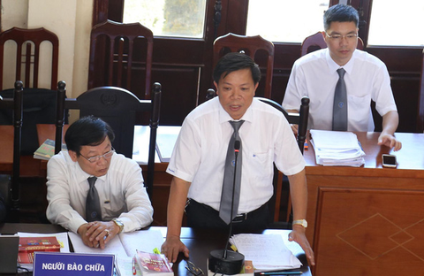 Bác sĩ Hoàng Công Lương: Bị cáo chưa biết mình có tội gì - Ảnh 3. Bác sĩ Hoàng Công Lương: Bị cáo chưa biết mình có tội gì - Ảnh 3.