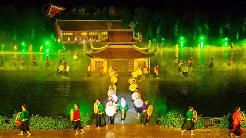 Ngày xưa: Một vở diễn, 3 vụ kiện - Ảnh 1. Ngày xưa: Một vở diễn, 3 vụ kiện - Ảnh 1.