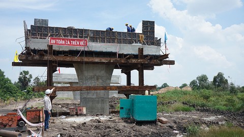 Cao tốc Trung Lương - Mỹ Thuận phải hoàn thành vào năm 2020 - Ảnh 3. Cao tốc Trung Lương - Mỹ Thuận phải hoàn thành vào năm 2020 - Ảnh 3.