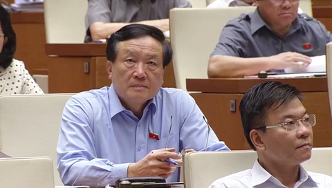 ĐBQH tranh luận: Bênh vực bác sĩ Lương khi tòa đang xử đúng hay sai? - Ảnh 4. ĐBQH tranh luận: Bênh vực bác sĩ Lương khi tòa đang xử đúng hay sai? - Ảnh 4.