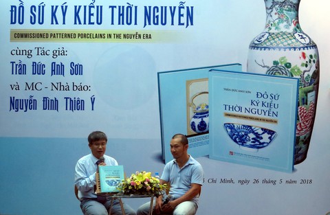Đồ sứ ký kiểu đang quay lại Việt Nam với giá gấp trăm lần - Ảnh 1. Đồ sứ ký kiểu đang quay lại Việt Nam với giá gấp trăm lần - Ảnh 1.