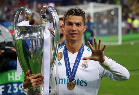 Nụ cười và nước mắt Champions League ở Kiev - Ảnh 24. Nụ cười và nước mắt Champions League ở Kiev - Ảnh 24.