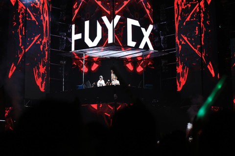 Phố đi bộ bùng nổ cùng dàn DJ quốc tế - Ảnh 7. Phố đi bộ bùng nổ cùng dàn DJ quốc tế - Ảnh 7.