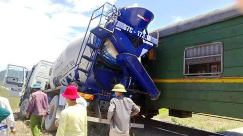 4 ngày 4 tai nạn: Chuyện gì đang xảy ra với ngành đường sắt? - Ảnh 2. 4 ngày 4 tai nạn: Chuyện gì đang xảy ra với ngành đường sắt? - Ảnh 2.