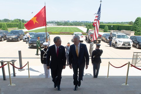 Bộ trưởng Mattis long trọng đón tiếp Đại sứ Việt Nam tại Lầu Năm Góc - Ảnh 1. Bộ trưởng Mattis long trọng đón tiếp Đại sứ Việt Nam tại Lầu Năm Góc - Ảnh 1.