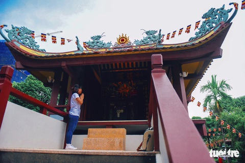 Mùa Phật Đản đi lễ chùa Một Cột tại Sài Gòn - Ảnh 6. Mùa Phật Đản đi lễ chùa Một Cột tại Sài Gòn - Ảnh 6.