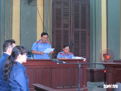 Đại án Huyền Như: tranh luận gay gắt về trách nhiệm của VietinBank - Ảnh 1. Đại án Huyền Như: tranh luận gay gắt về trách nhiệm của VietinBank - Ảnh 1.