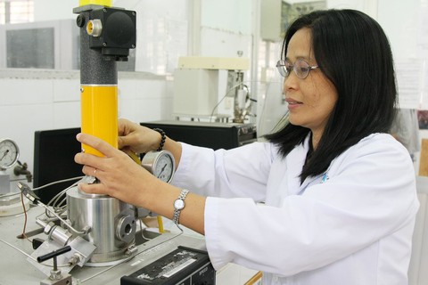 ĐH Quốc gia TP.HCM hỗ trợ kinh phí cho công trình công bố quốc tế - Ảnh 1. ĐH Quốc gia TP.HCM hỗ trợ kinh phí cho công trình công bố quốc tế - Ảnh 1.