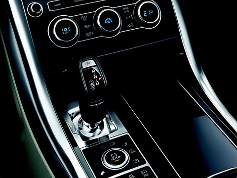 Range Rover Sport – SUV hạng sang đột phá các giới hạn - Ảnh 2. Range Rover Sport – SUV hạng sang đột phá các giới hạn - Ảnh 2.