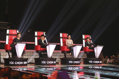 Giọng hát Việt 2018: cô gái liệt nửa mặt gây bất ngờ - Ảnh 14. Giọng hát Việt 2018: cô gái liệt nửa mặt gây bất ngờ - Ảnh 14.