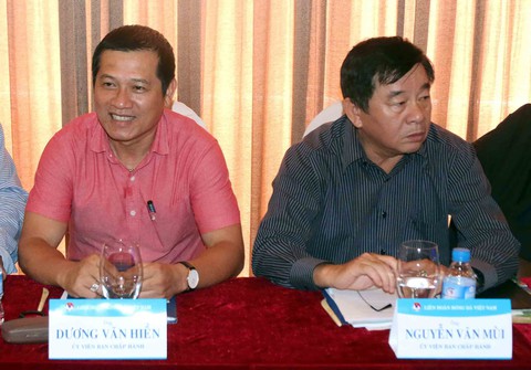 VFF trả nợ chuyện trọng tài rồi hãy tổ chức đại hội - Ảnh 1. VFF trả nợ chuyện trọng tài rồi hãy tổ chức đại hội - Ảnh 1.