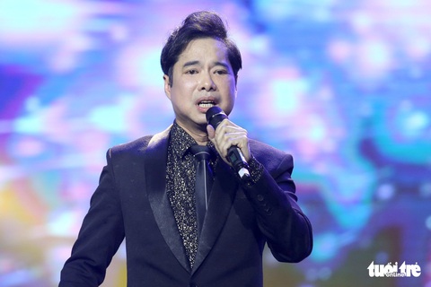 Ngọc Sơn: Tôi mắc nợ khán giả nên không muốn lấy vợ - Ảnh 5. Ngọc Sơn: Tôi mắc nợ khán giả nên không muốn lấy vợ - Ảnh 5.