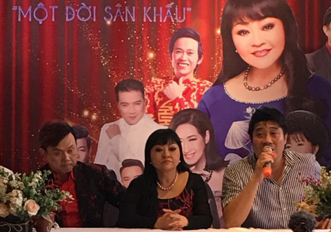 Hương Lan kỷ niệm nửa thế kỷ ca hát với Một đời sân khấu - Ảnh 3. Hương Lan kỷ niệm nửa thế kỷ ca hát với Một đời sân khấu - Ảnh 3.