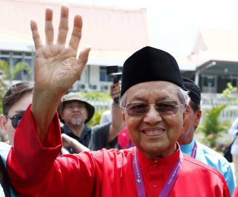 Trước bầu cử, ứng viên Thủ tướng Malaysia bị điều tra tung tin giả - Ảnh 1. Trước bầu cử, ứng viên Thủ tướng Malaysia bị điều tra tung tin giả - Ảnh 1.