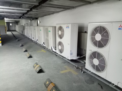 Bức xúc với chung cư cao cấp - Ảnh 3. Bức xúc với chung cư cao cấp - Ảnh 3.
