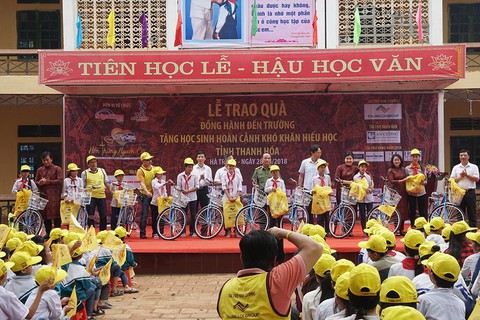 Hành trình Caravan Thiện nguyện Hai Mươi Ba Mươi lần thứ 13-2018 - Ảnh 1. Hành trình Caravan Thiện nguyện Hai Mươi Ba Mươi lần thứ 13-2018 - Ảnh 1.