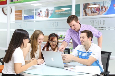 Phương thức xét học bạ được nhiều thí sinh chọn - Ảnh 3. Phương thức xét học bạ được nhiều thí sinh chọn - Ảnh 3.