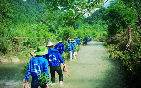 Thanh xuân của tôi là màu áo xanh tình nguyện - Ảnh 1. Thanh xuân của tôi là màu áo xanh tình nguyện - Ảnh 1.