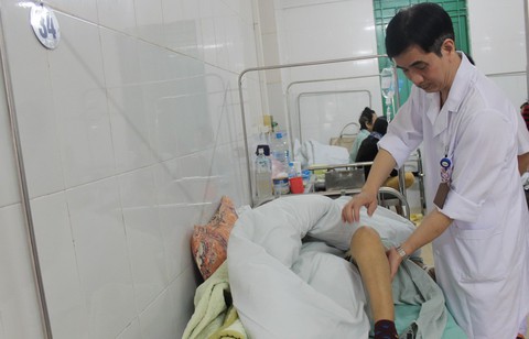 U tủy mà cứ nghĩ đau lưng, thoái hóa cột sống - Ảnh 1. U tủy mà cứ nghĩ đau lưng, thoái hóa cột sống - Ảnh 1.