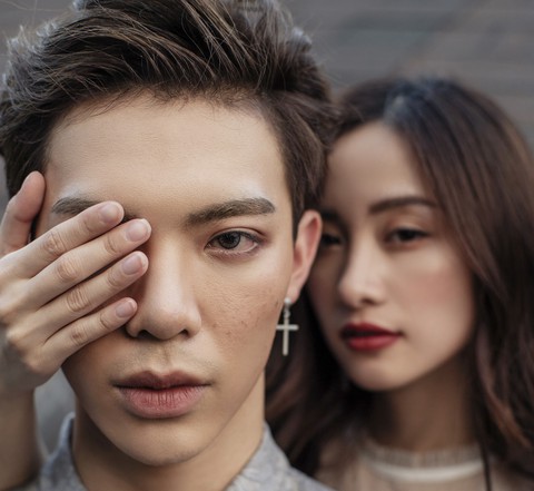 Erik và Jun Vũ kết hợp giới thiệu thời trang Công Trí - Ảnh 3. Erik và Jun Vũ kết hợp giới thiệu thời trang Công Trí - Ảnh 3.