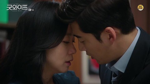 Nữ hoàng cảnh nóng Jeon Do- yeon làm Người vợ tuyệt vời - Ảnh 4. Nữ hoàng cảnh nóng Jeon Do- yeon làm Người vợ tuyệt vời - Ảnh 4.