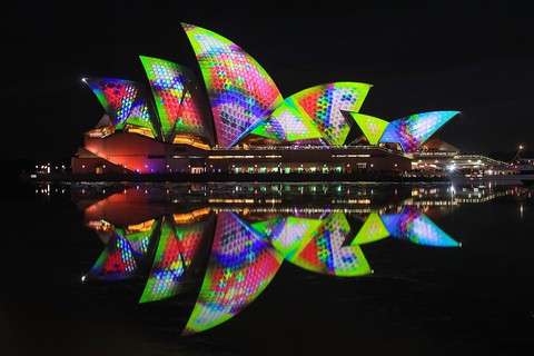 Rực rỡ đêm Sydney trong lễ hội ánh sáng - Ảnh 1. Rực rỡ đêm Sydney trong lễ hội ánh sáng - Ảnh 1.