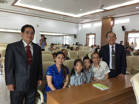 Ca mổ Việt- Đức thay đổi cách nhìn thế giới về y học Việt nam - Ảnh 1. Ca mổ Việt- Đức thay đổi cách nhìn thế giới về y học Việt nam - Ảnh 1.