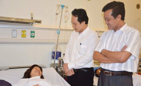 Kỳ lạ câu chuyện hai mẹ con cùng hiến thận - Ảnh 3. Kỳ lạ câu chuyện hai mẹ con cùng hiến thận - Ảnh 3.
