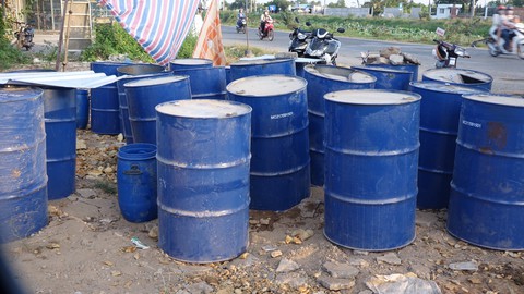 Công ty môi trường thuê tay ngang xử lý chất thải nguy hại - Ảnh 3. Công ty môi trường thuê tay ngang xử lý chất thải nguy hại - Ảnh 3.